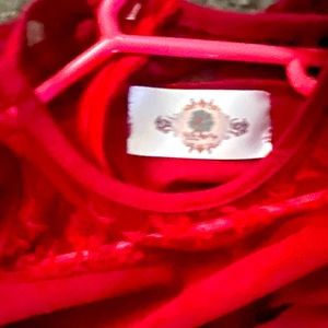 In the tree top red gown size 24 months